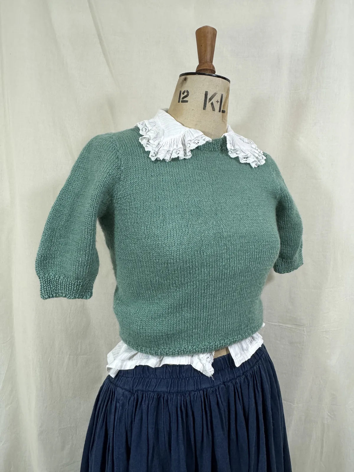 Vintage 1940’s Hand Knitted Green Cropped Jumper