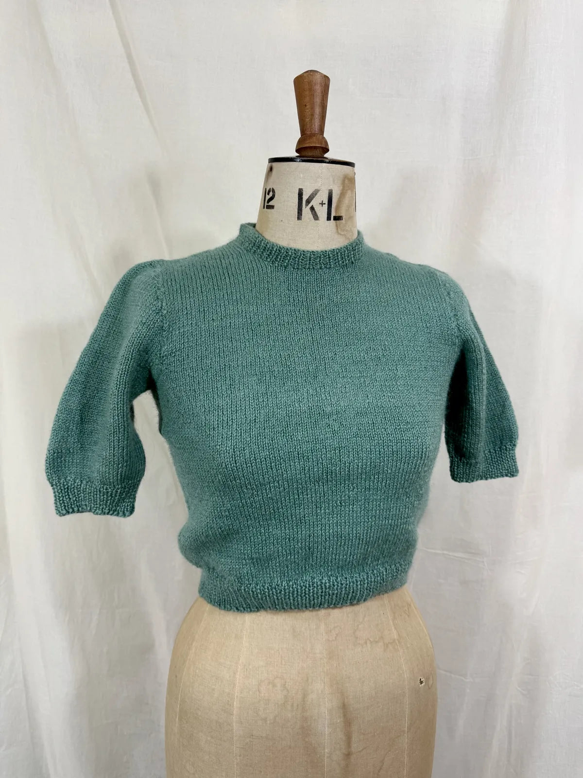 Vintage 1940’s Hand Knitted Green Cropped Jumper