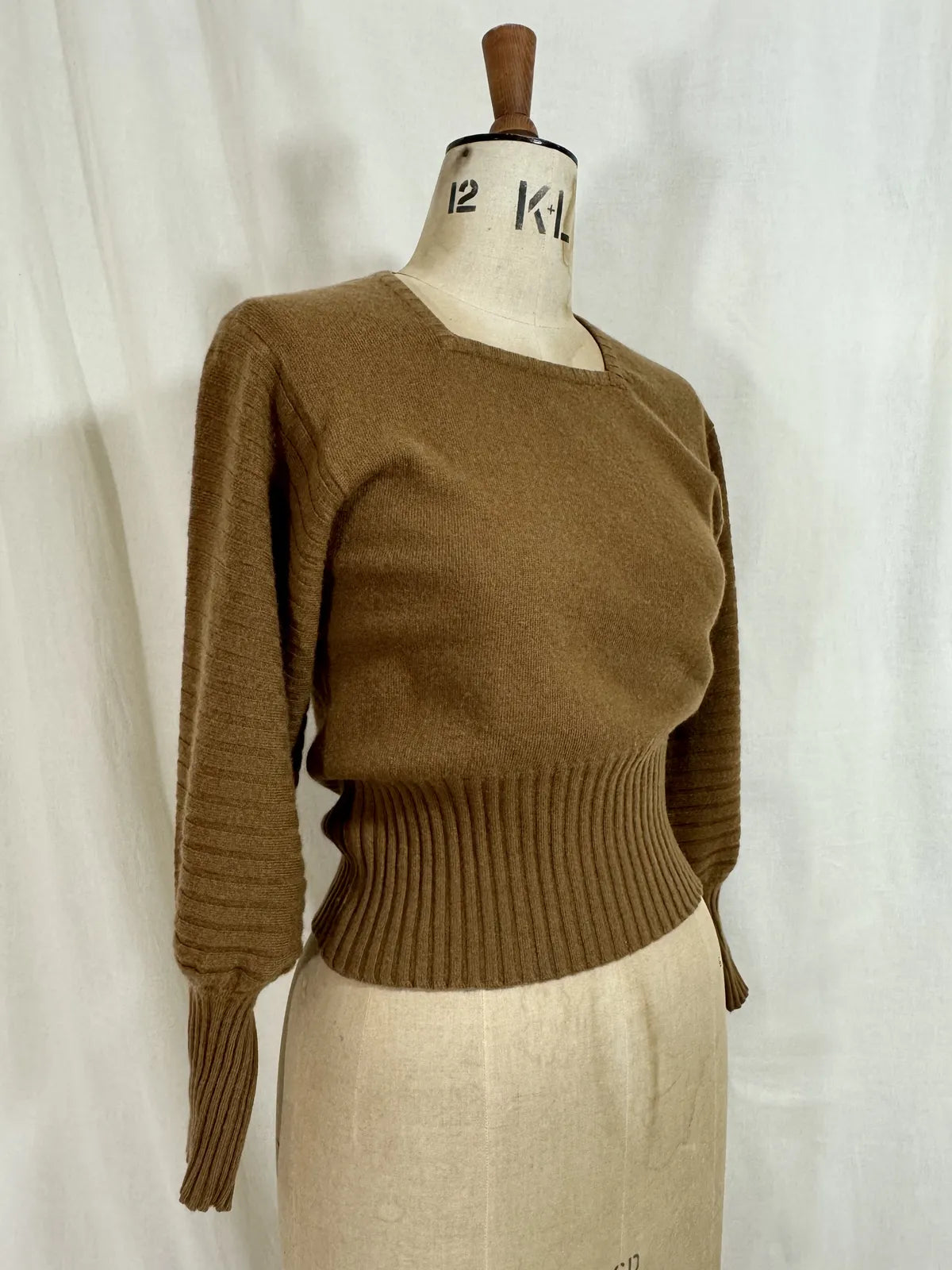 Vintage 1970s Collectible Valerie Louthan Cashmere Sweater